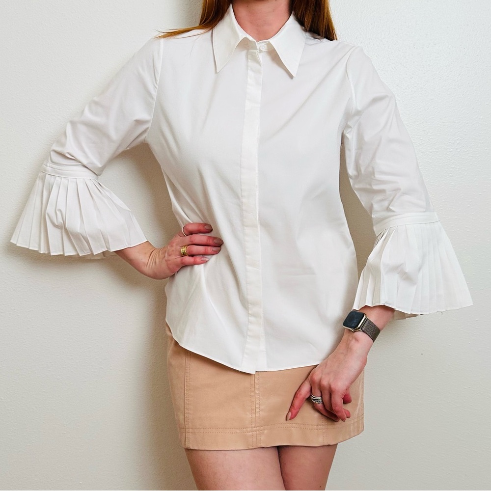Alice and Olivia Bell Sleeve Elegant White Poplin Button Down Shirt Blouse Top